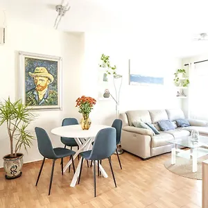 Cozy 2 Bedroom On Rincon Dorado- Air Conditioning, Netflix, Roku Tv Apartment Torremolinos